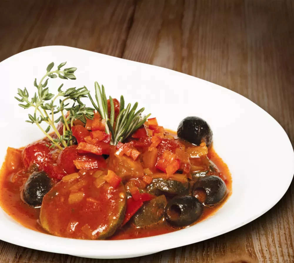 Mediterranes Tomaten-Gemüse-Ragout vegan - fertig zubereitet